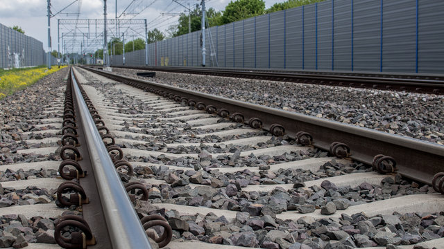 Warszawa – Radom: nowym torem na odcinku Warka – Dobieszyn 